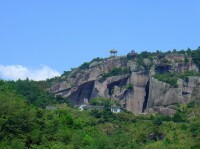 伍山石窟風景