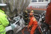 12·24京昆高速交通事故