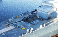 薩克森級護衛艦上測試的PzH2000