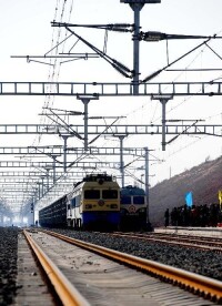 2010年10月31日，包西鐵路內蒙古段開通。