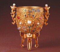 藏於故宮珍寶館的金甌永固杯