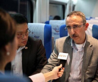 土耳其鐵路局處長伊斯瑪儀接受記者採訪