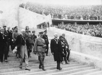 希特勒在柏林奧運會開幕式上