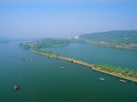 杭州西湖蘇堤及周邊景色
