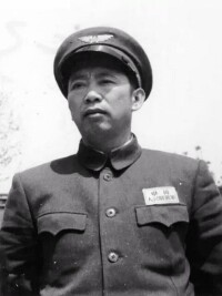 中國人民解放軍空軍首任司令員劉亞樓