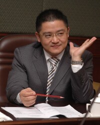 陳樂伍參加會議