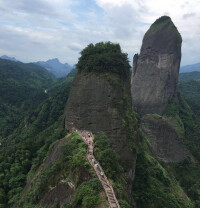 駱駝峰[四川省阿壩州名山]