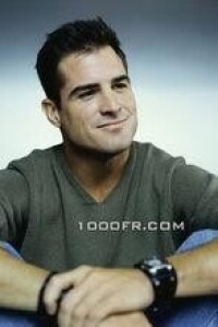 George Eads 飾 Nick Stokes