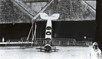 製造過程中的樂士文1號飛機