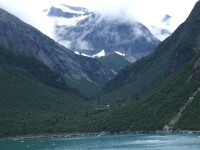 伊利亞姆納火山