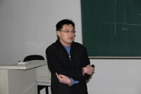 張曉於2012年在北京理工大學講學