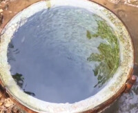中國第一瓶礦泉水水源井--刺蝟井