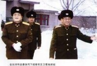 劉書環政委陪同閻崇厚將軍視察部隊