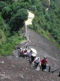 考察連城冠豸山地質地貌與生物多樣性