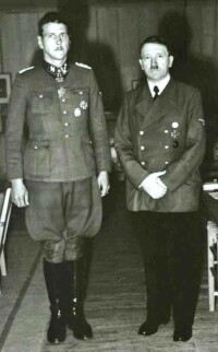 奧托·斯科爾茲內與希特勒