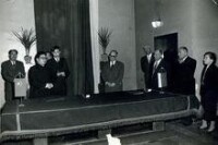 1956年，陳忠經率團訪問保加利亞
