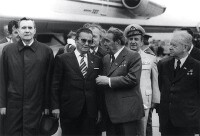 勃列日涅夫（右三）與南斯拉夫領導人鐵托