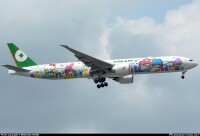 長榮航空B777-300ER Hello Kitty星空彩繪機
