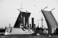 “阿芙樂爾”號巡洋艦十月革命的第一炮