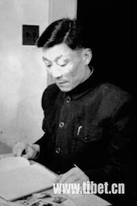 1954年天寶在四川成都陝西街家中學習