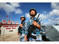 中國海軍駐守永暑礁