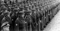 1943年，等待檢閱的俄羅斯營
