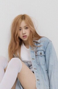 ROSÉ