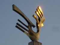 太陽鳥雕塑