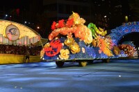 2013年老鳳祥花車亮相大巡遊