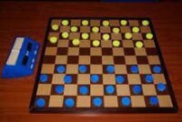 國際跳棋的標準比賽棋具