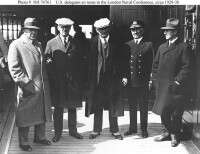 美國代表團成員前往會議，1930年1月。