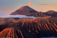 婆羅摩火山