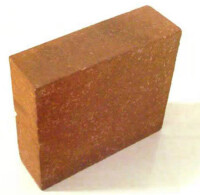 方鎂石複合尖晶石磚