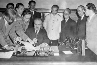 國民黨與蘇聯簽字儀式