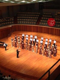 劉信在國家大劇院為合唱作伴奏,榮獲金獎!