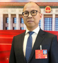 林騰蛟陽光控股有限公司董事局主席