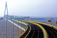 杭州灣跨海大橋—南航道橋橋面