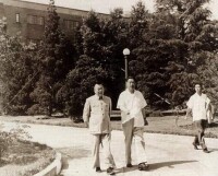 1959年6月8日，賀龍與譚政