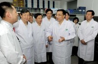 李克強總理視察中國醫學科學院病原生物學研究所
