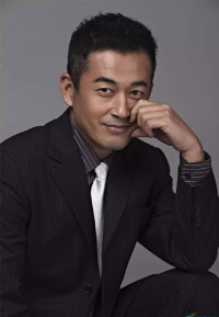 獲得第32屆中國電影金雞獎最佳男配角