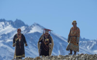 每年有大量印度人前往岡仁波齊峰