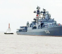 拉扎耶夫海軍上將號（伏龍芝號）