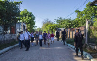 薩爾瓦多警察在搜查案犯