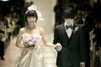 姜惠貞與丈夫結婚照