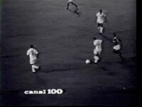 貝利連過本菲卡多人破門（1962年洲際杯）