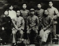 1951年建校時全體教師合影