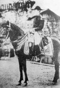 德川慶喜騎馬照片