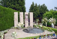 彼得洛維奇之墓照