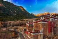甲居藏寨特色建築