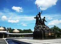 馬來西亞國家英雄紀念碑